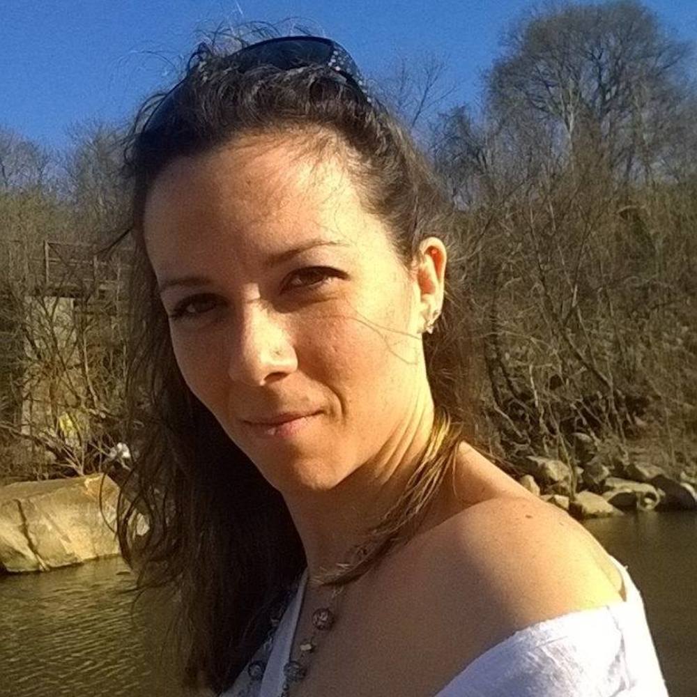 Meet your Posher, Alicia